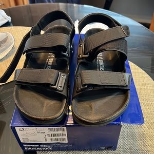 Birkenstock Tatacoa Men 10.5 new